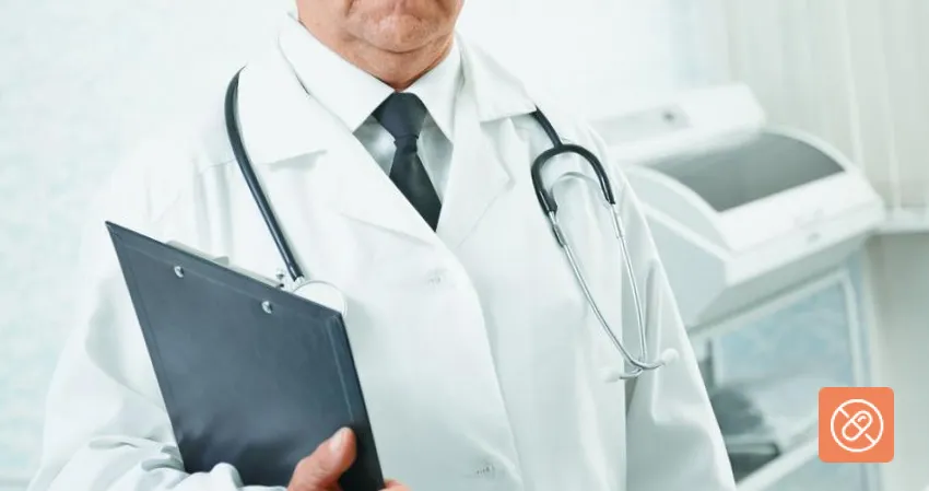 Врач наркологической клиники